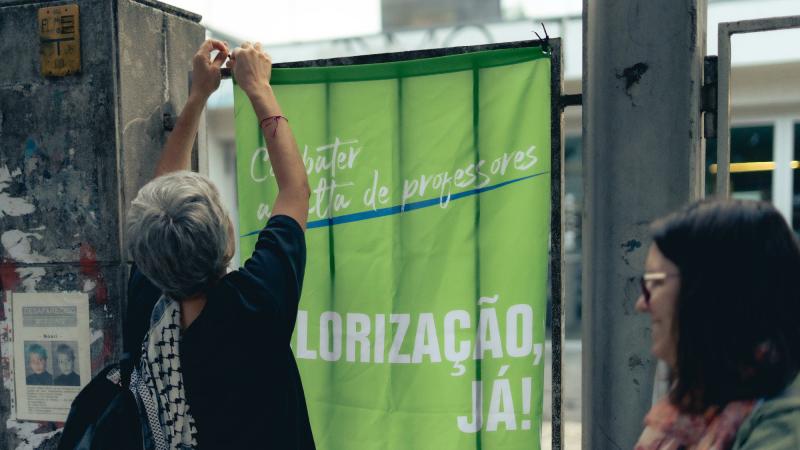 Contacto com trabalhadores do piquete de greve